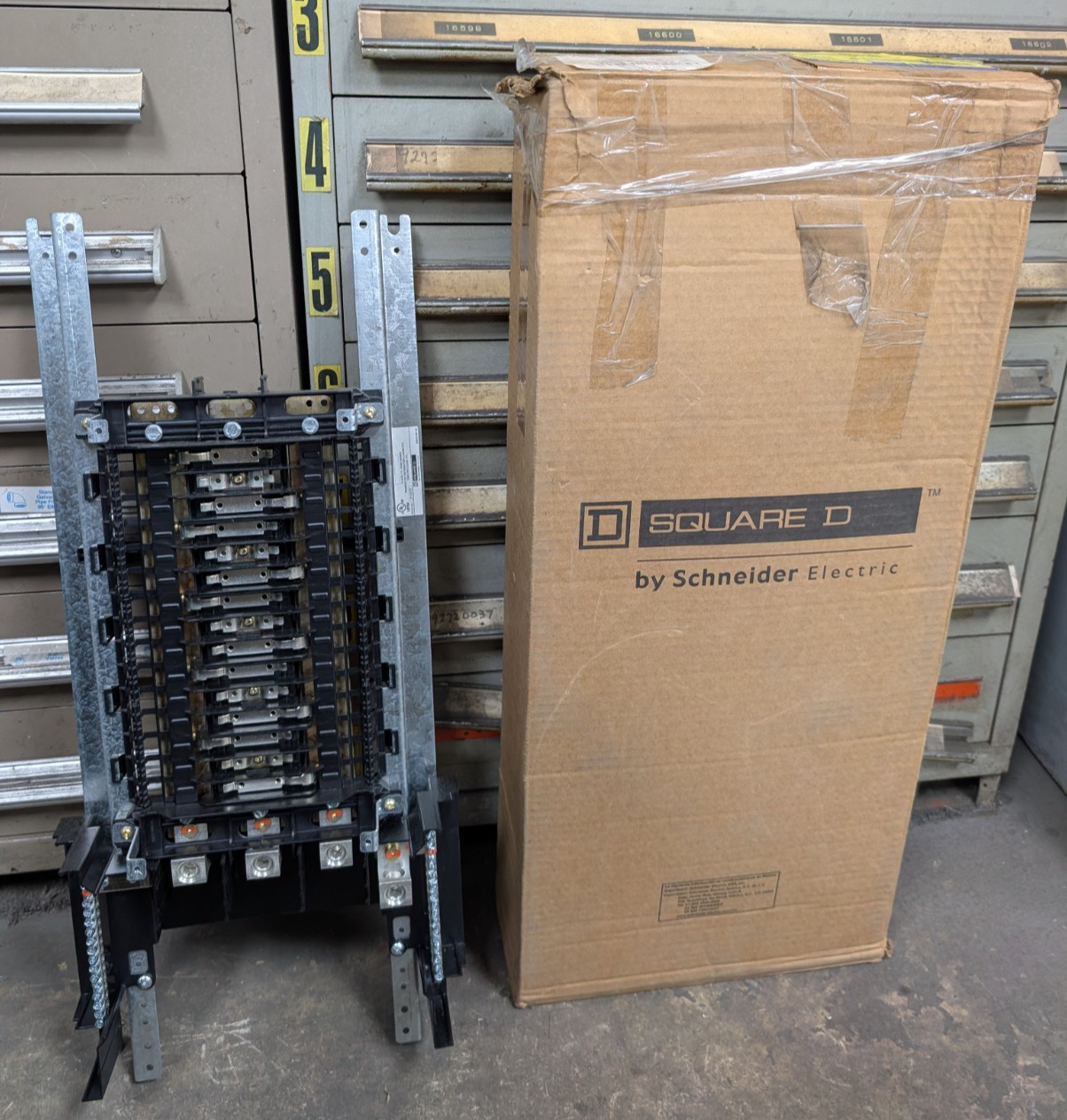 🤪 SQUARE D 225 AMP MAIN LUG PANELBOARD INTERIOR 240 VAC 3Ø 4W NQ430L2C