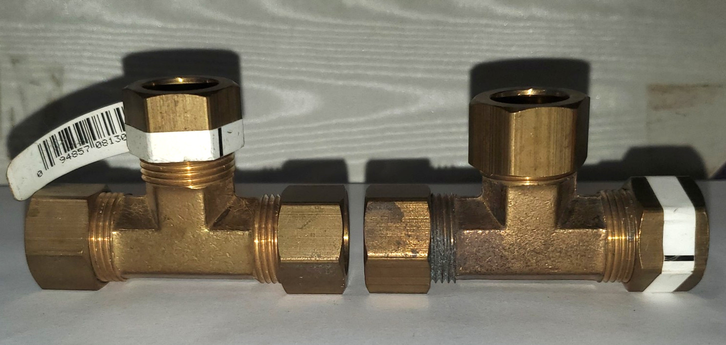 Lot of TWO 5/8” x 5/8″ x 5/8″ Brass Tee Compression Fittings