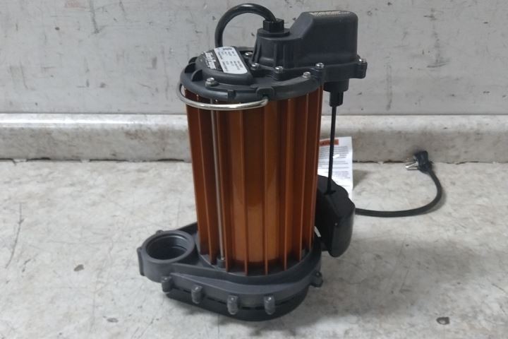 Liberty Pumps 457 1/2 HP 3450 RPM 115VAC Vertical Float Sump Pump