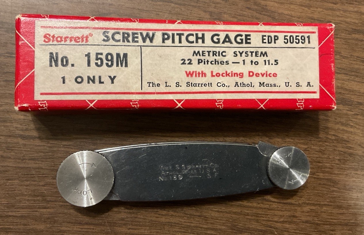 Starrett 159M Screw Pitch Gage Metric System 28 Leaves with Locking Device
