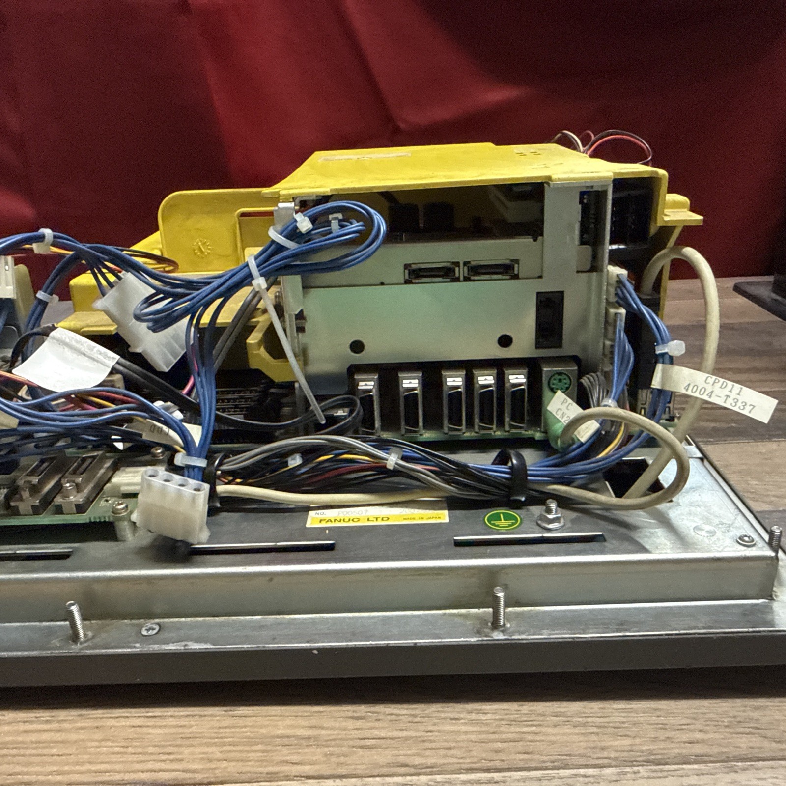 FANUC 180i A13B-0196-B412 PANEL; A08B-0084-D432 BASE UNIT; A08B-0084-C120/F