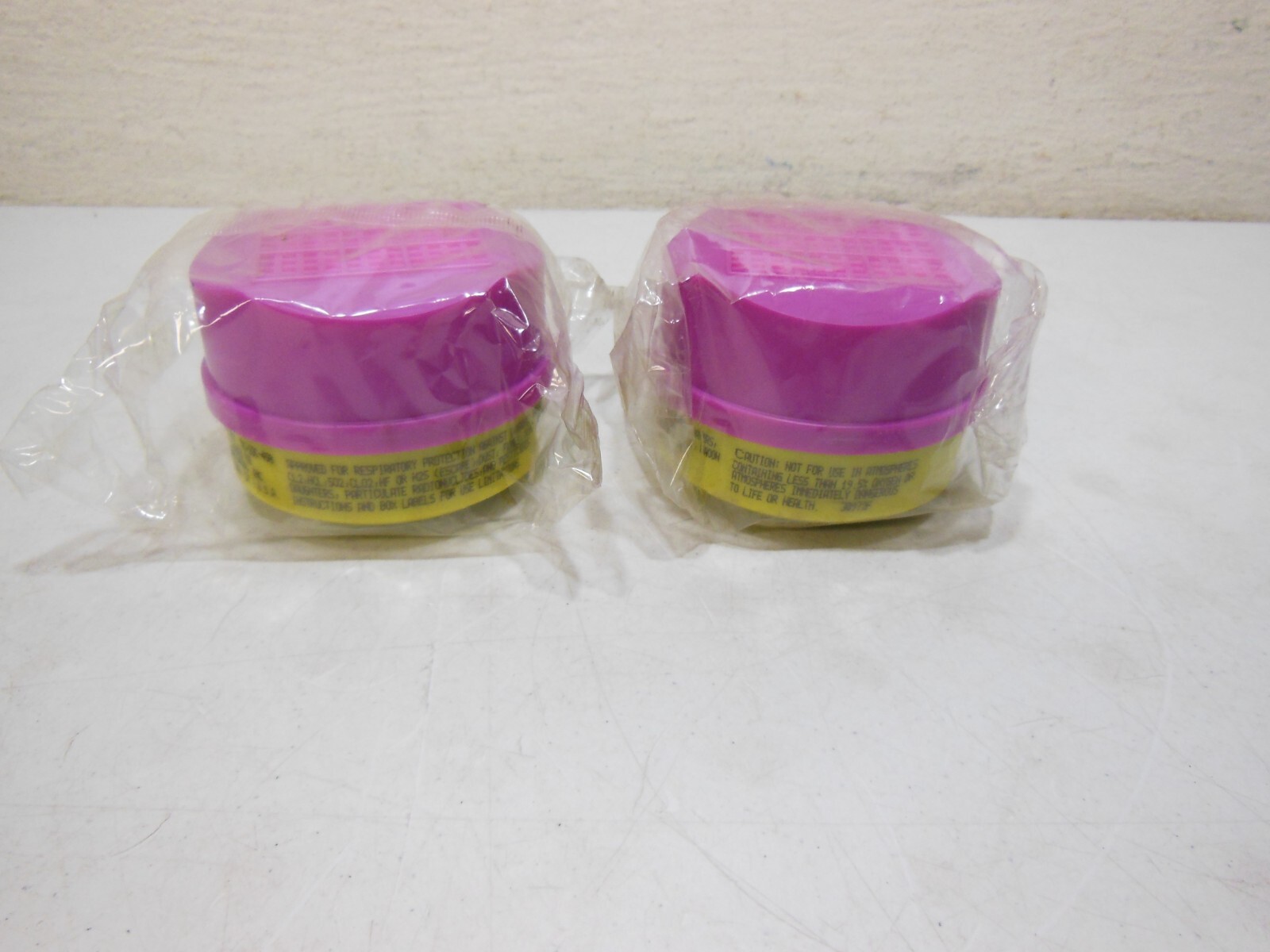 Lot of 2 Survivair 1093-00 Organic Vapor/Acid Filter Cartridges for Series 2000