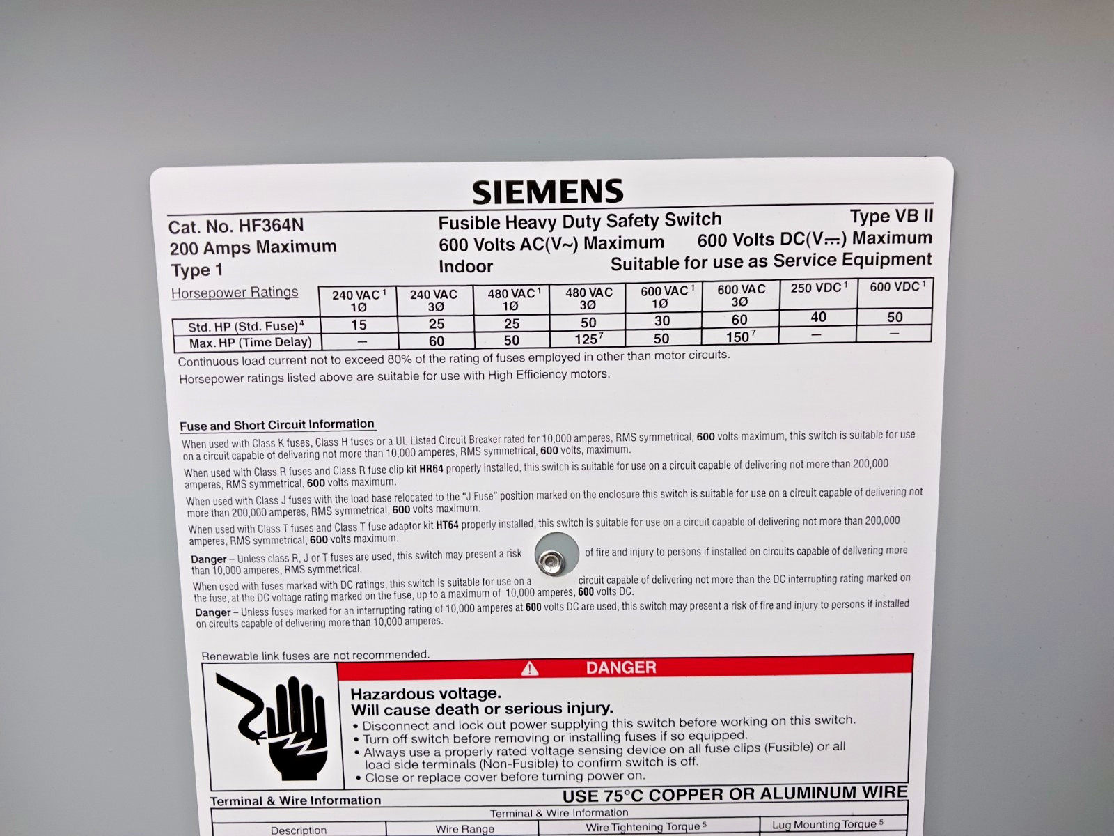Siemens 200 Amp Fusible Heavy Duty Safety Switch 3 Pole 600V AC/DC HF364N