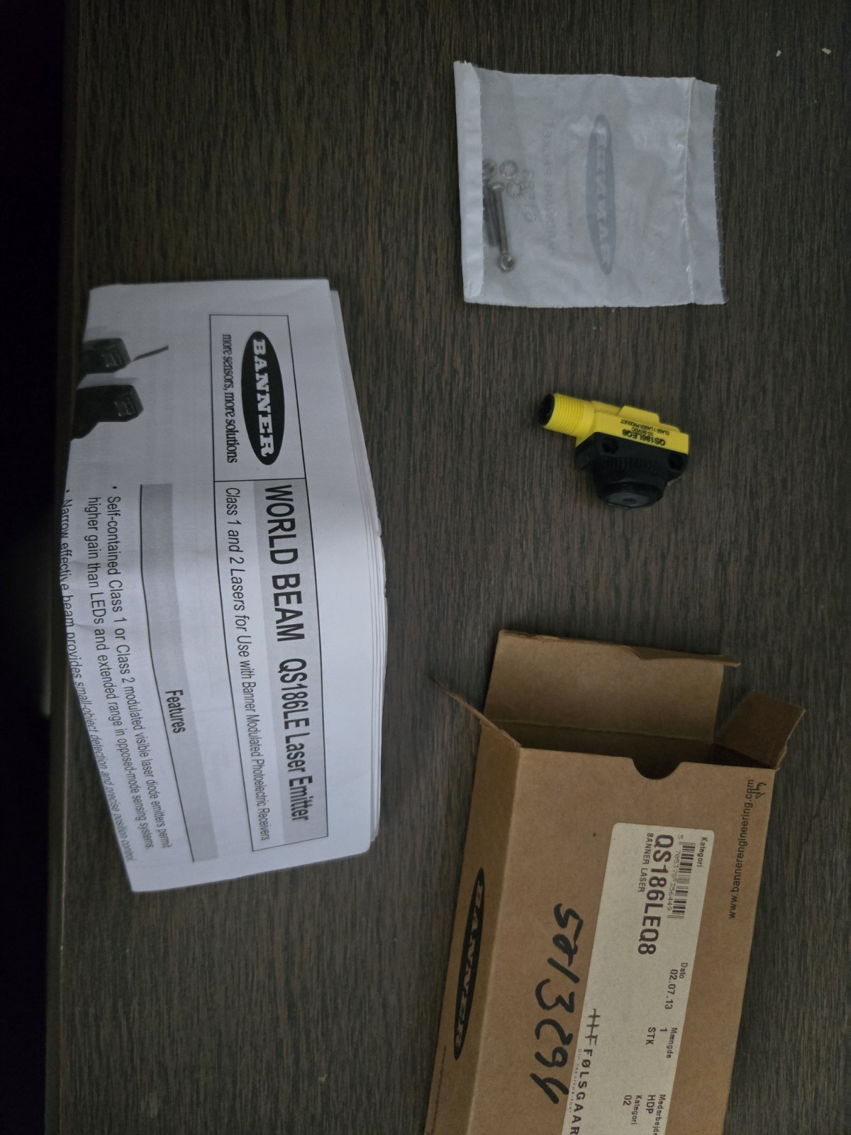 Banner QS186LEQ8 Photoelectric Sensor