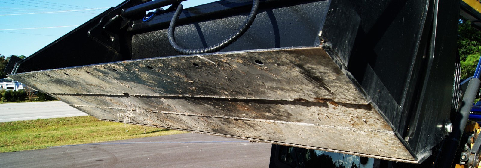 NEW 72″ Skid Steer Bucket 4-in-1 Combo