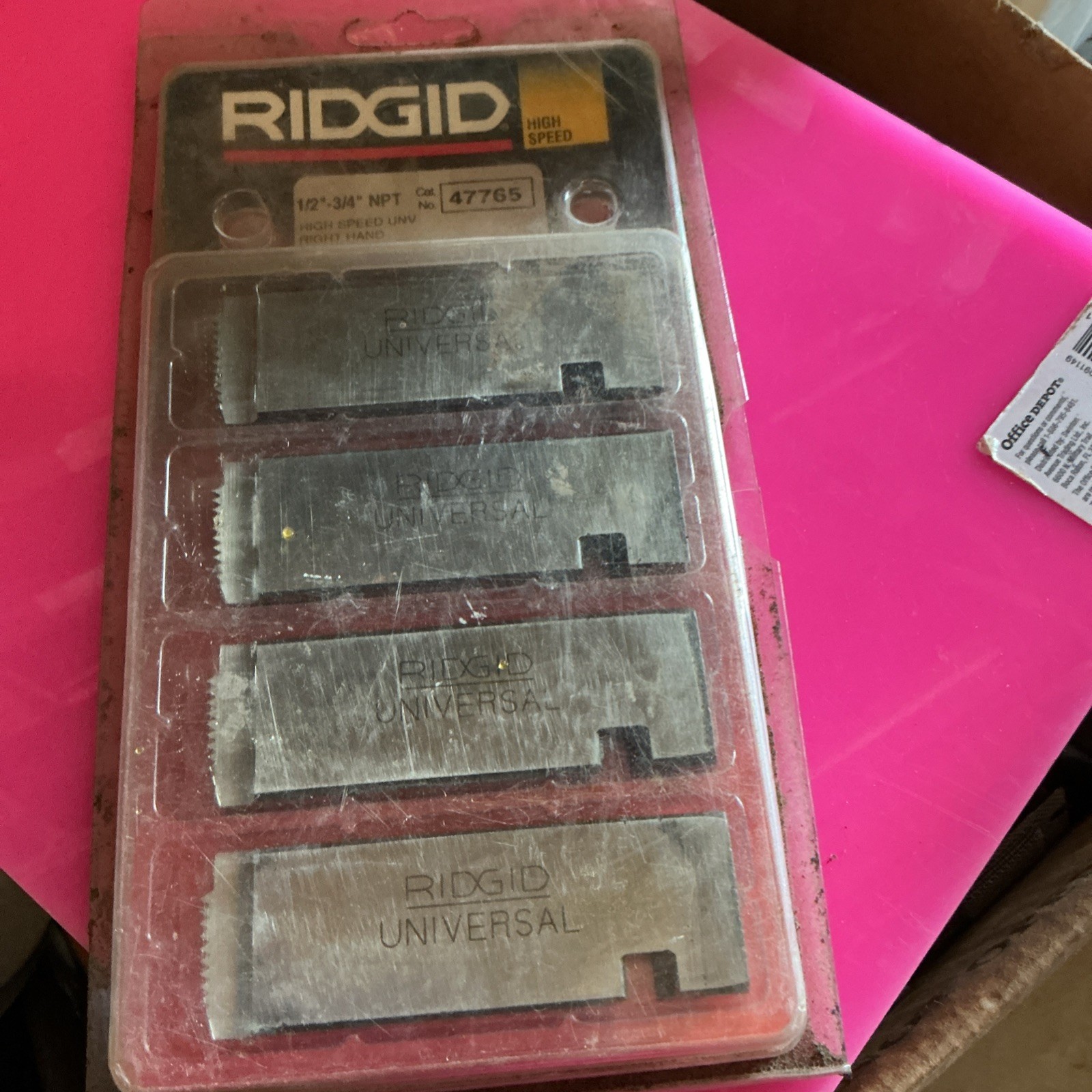 RIDGID 47765 Threading Machine Dies, Right-Handed Alloy NPT Pipe Die 1/2″-3/4″