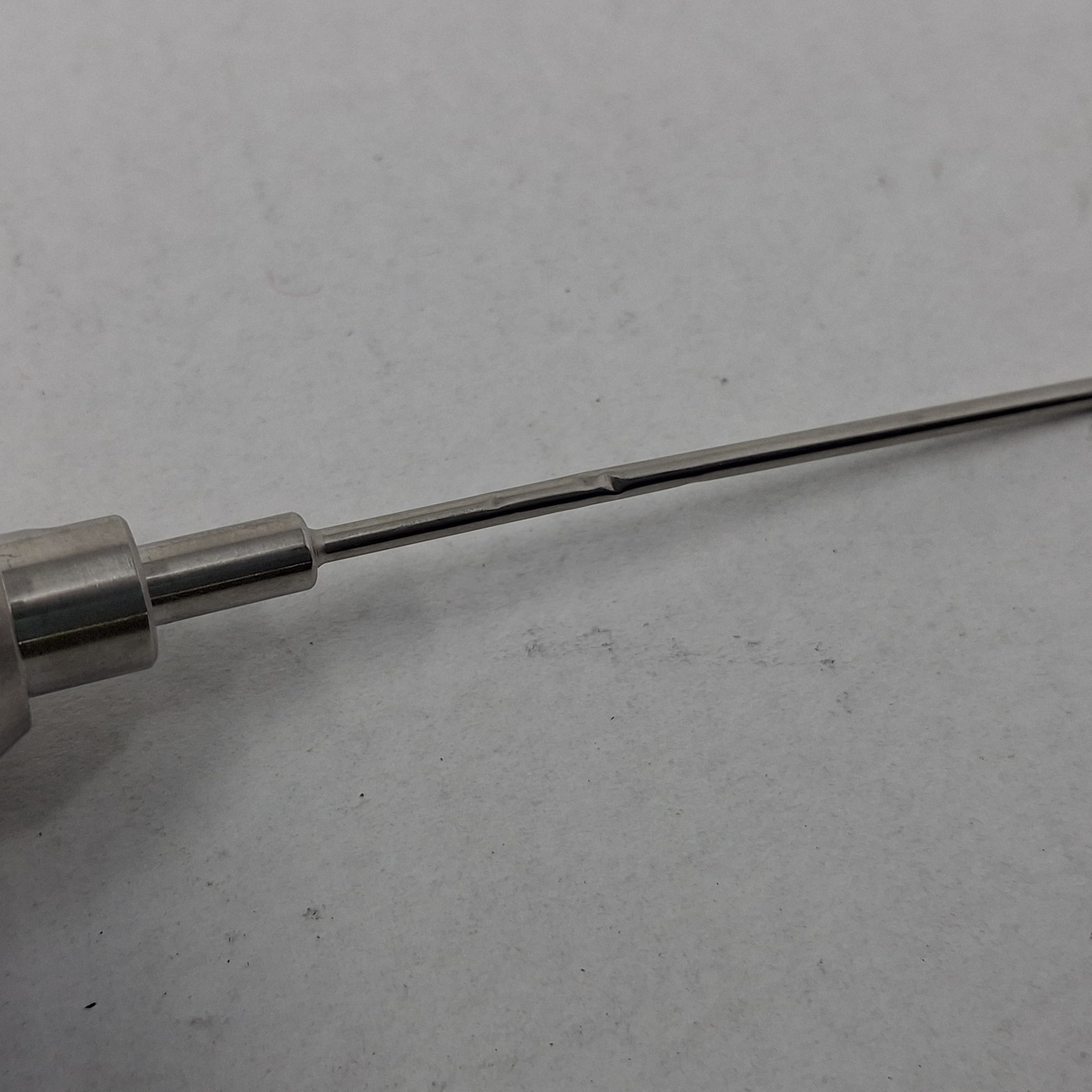 Dyonics 4184 30° HD Arthroscope, 1.9mm