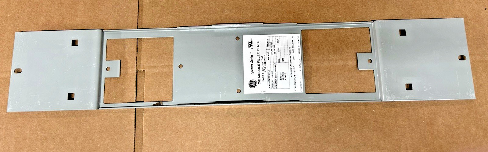 GE SPECTRA 208C4267G32, SEDA, SEHA, SELA, SEPA Breaker Filler Plate, NEW