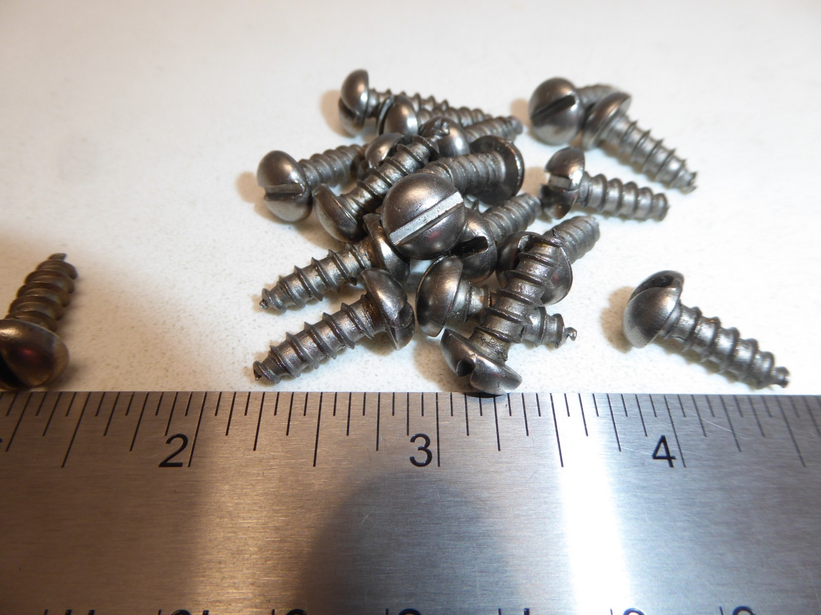 #12 x 5/8″ Rnd Hd Steel Slotted Tapping Sheet Metal Screw VINTAGE USA NEW Qty 20