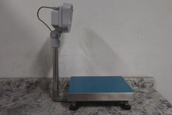 Adam Equipment GBC 70a 70 Lb Capacity 100 to 240V Industrial Bench Scale