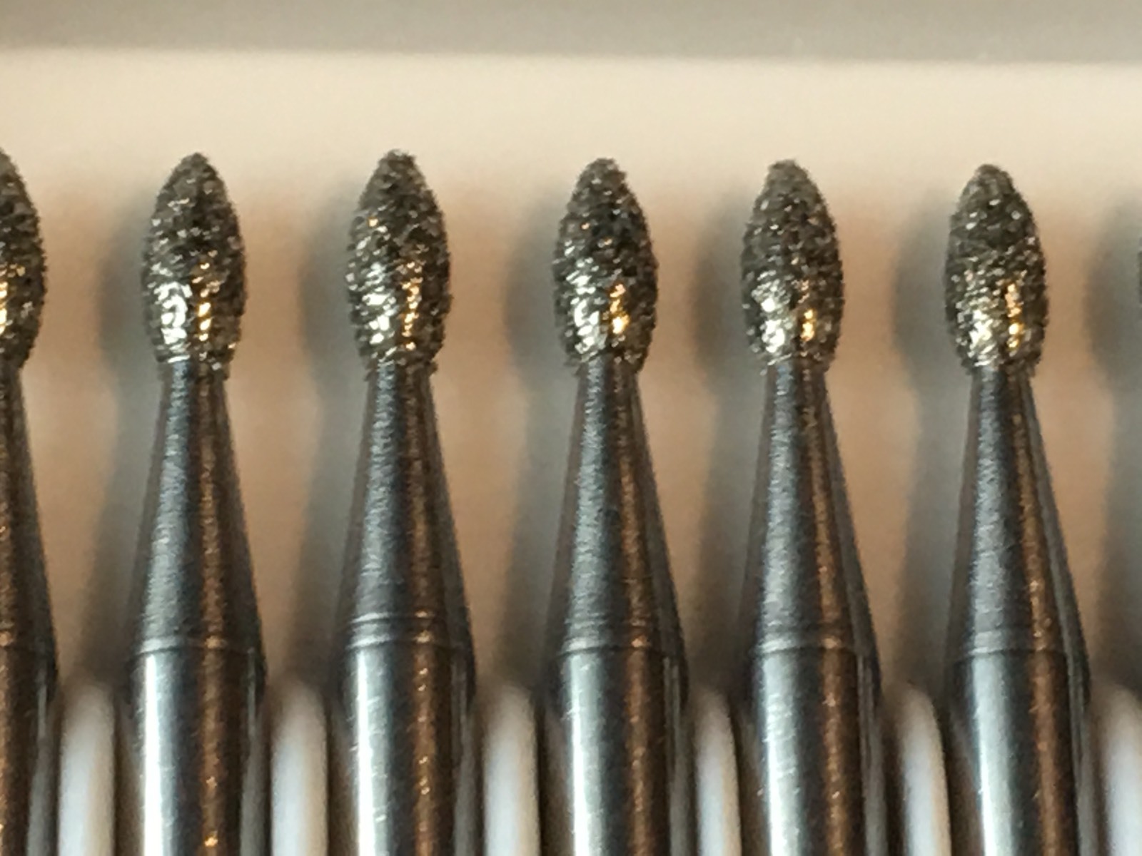 Dental Diamond Burr/ RA/ Latch Type. ( 20 ) Football Shape (368)#RA 257-018M
