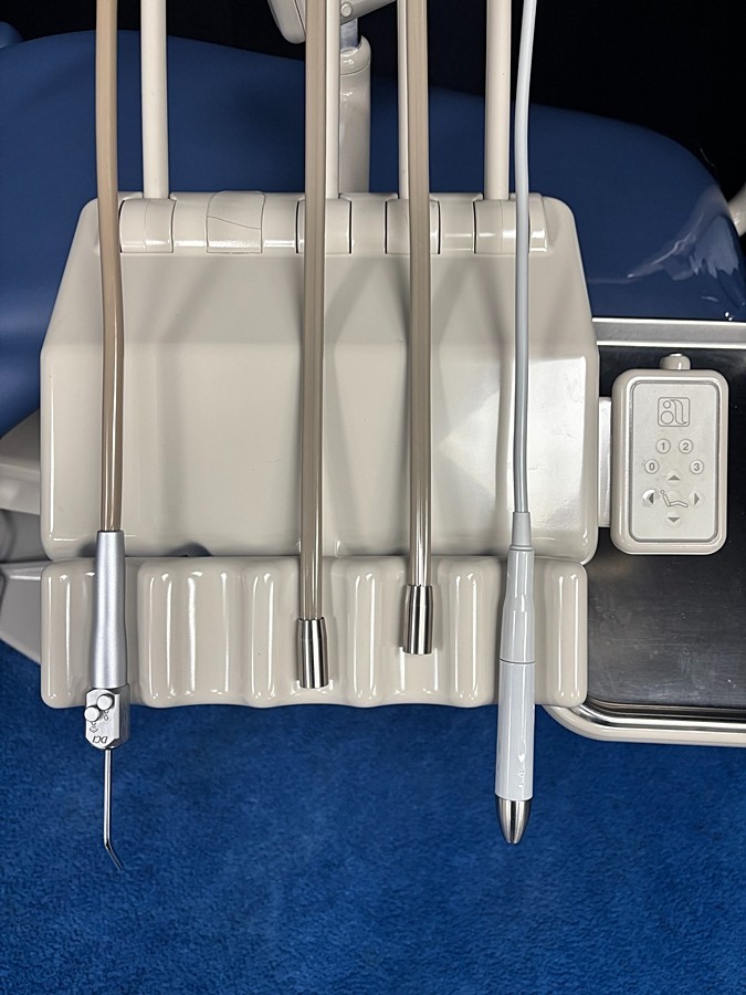 ADEC 1040 Chair w/ Radius Euro Delivery, Vector Built In Piezo Scaler, New Vinyl