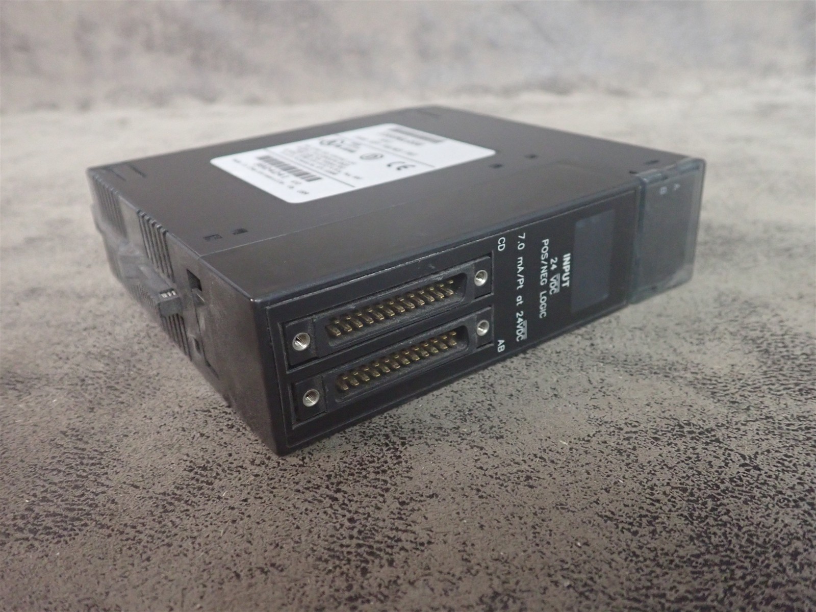 GE Fanuc IC693MDL655G 24VDC 32PT POS/NEG FAST Input Module Series 90-30 (BN490)