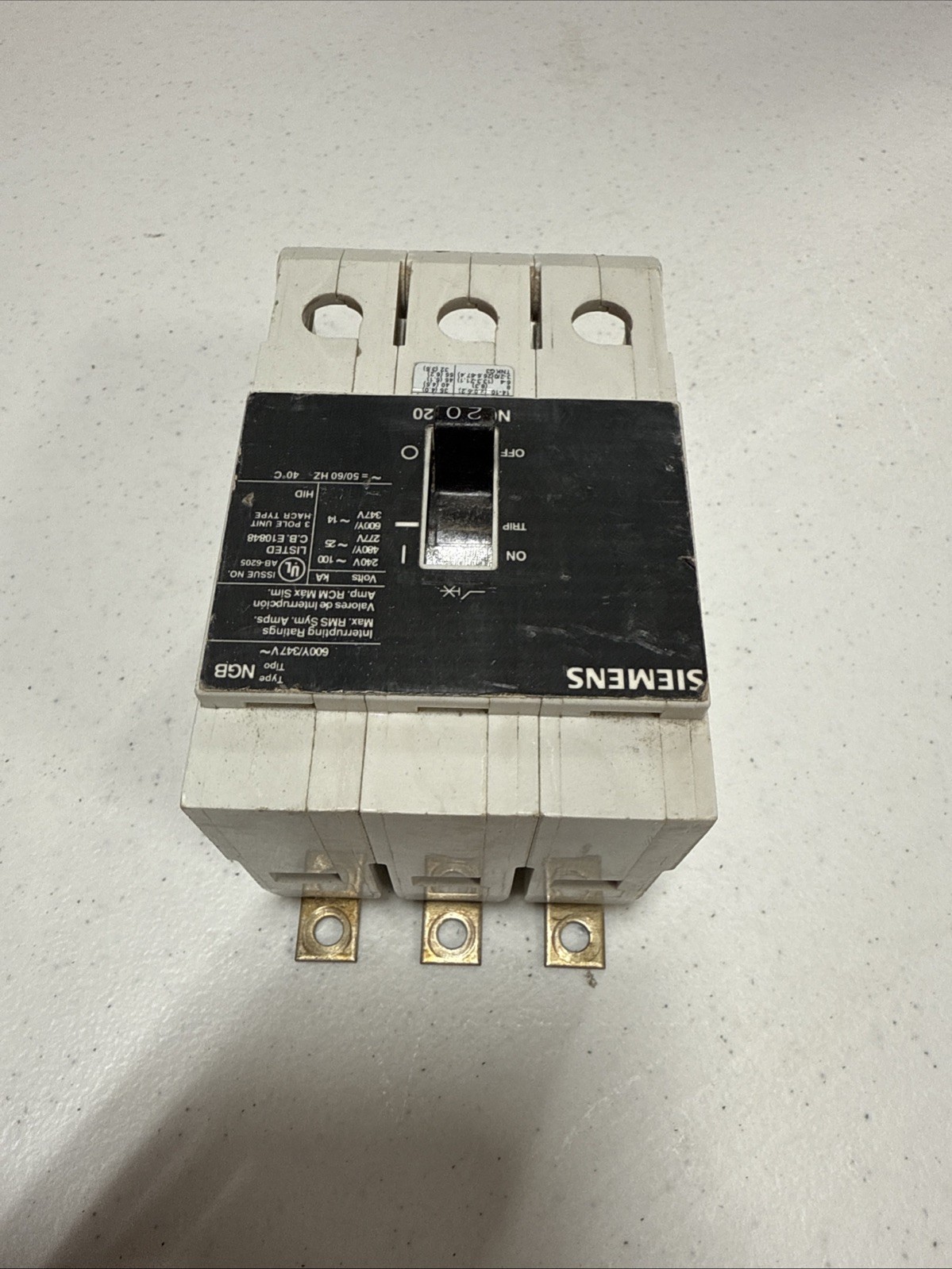 Siemens NGB3B020 3-Pole Circuit Breaker – White