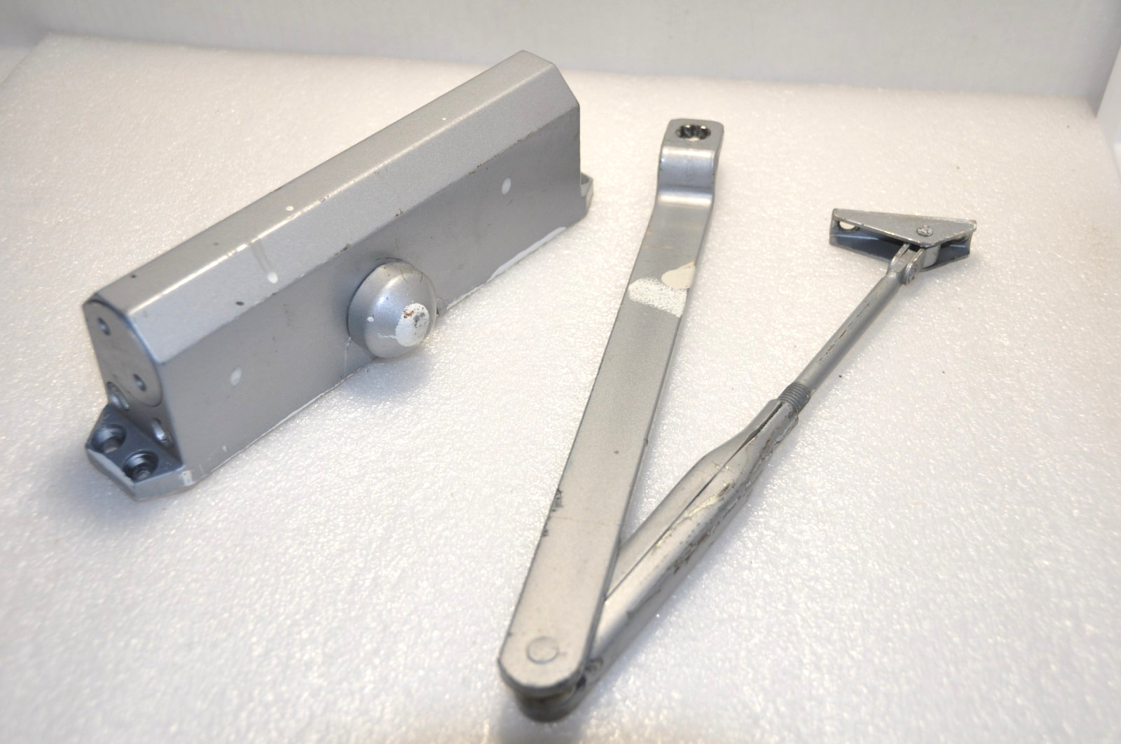Arrow Dorma 669G.Door Closer & Arm Assembly Heavy Duty Free Ship (D1)