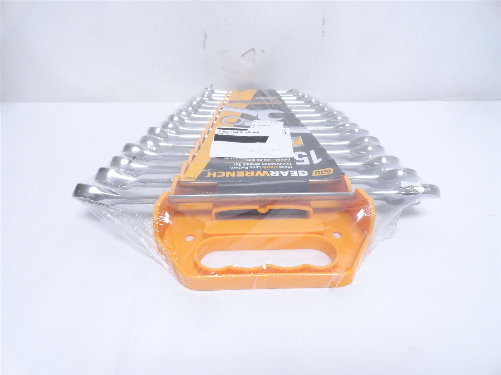 249470 New-No Box; Apex Tools 81902 Metric Combination Wrench Set; Long Pattern