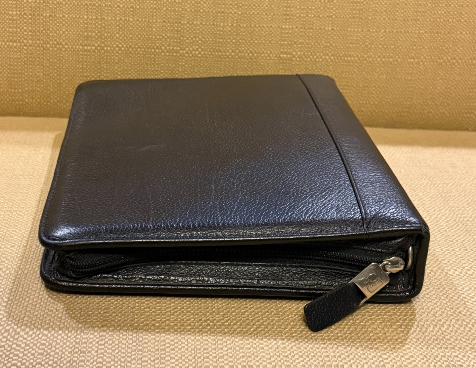 Franklin Quest Classic Black Pebble Leather Zip Around Binder 7-Ring Organizer