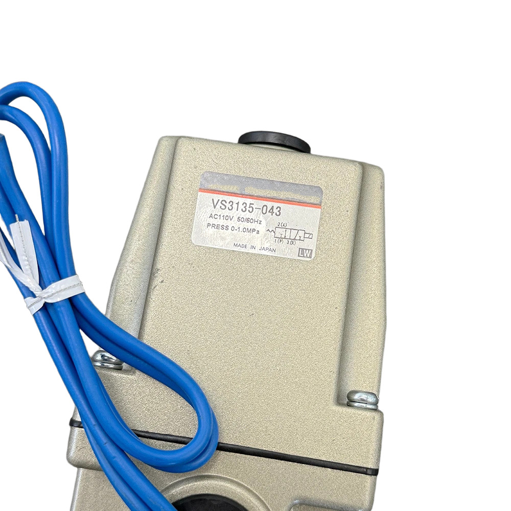 New 1PC VS3135-043 For SMC Solenoid Valve AC110V 50/60Hz