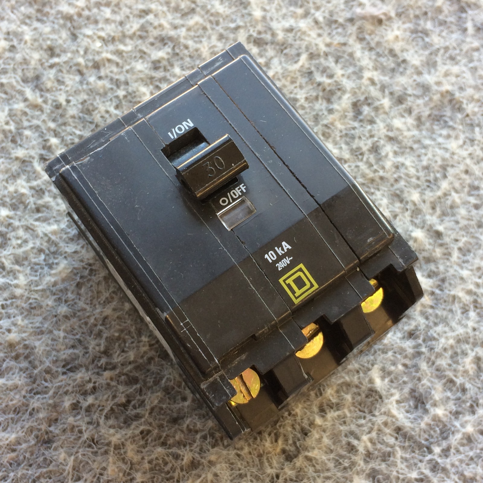 Square D QOB330 3 Pole 30 Amp 240V Bolt On QOB Circuit Breaker NOS