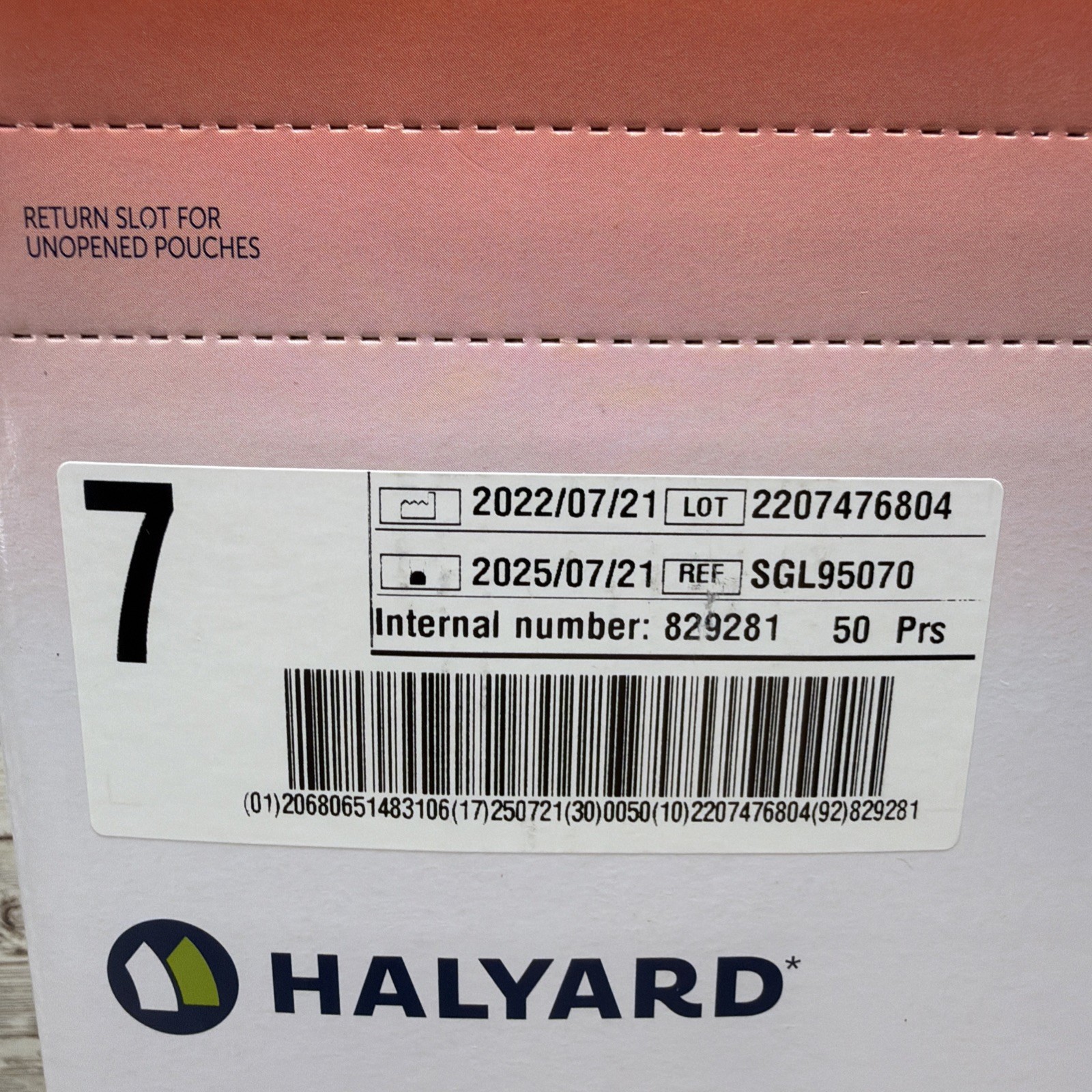 HALYARD Polyisoprene Surgical Gloves Sterile *200 pair* Size: 7 *See Date*7-25