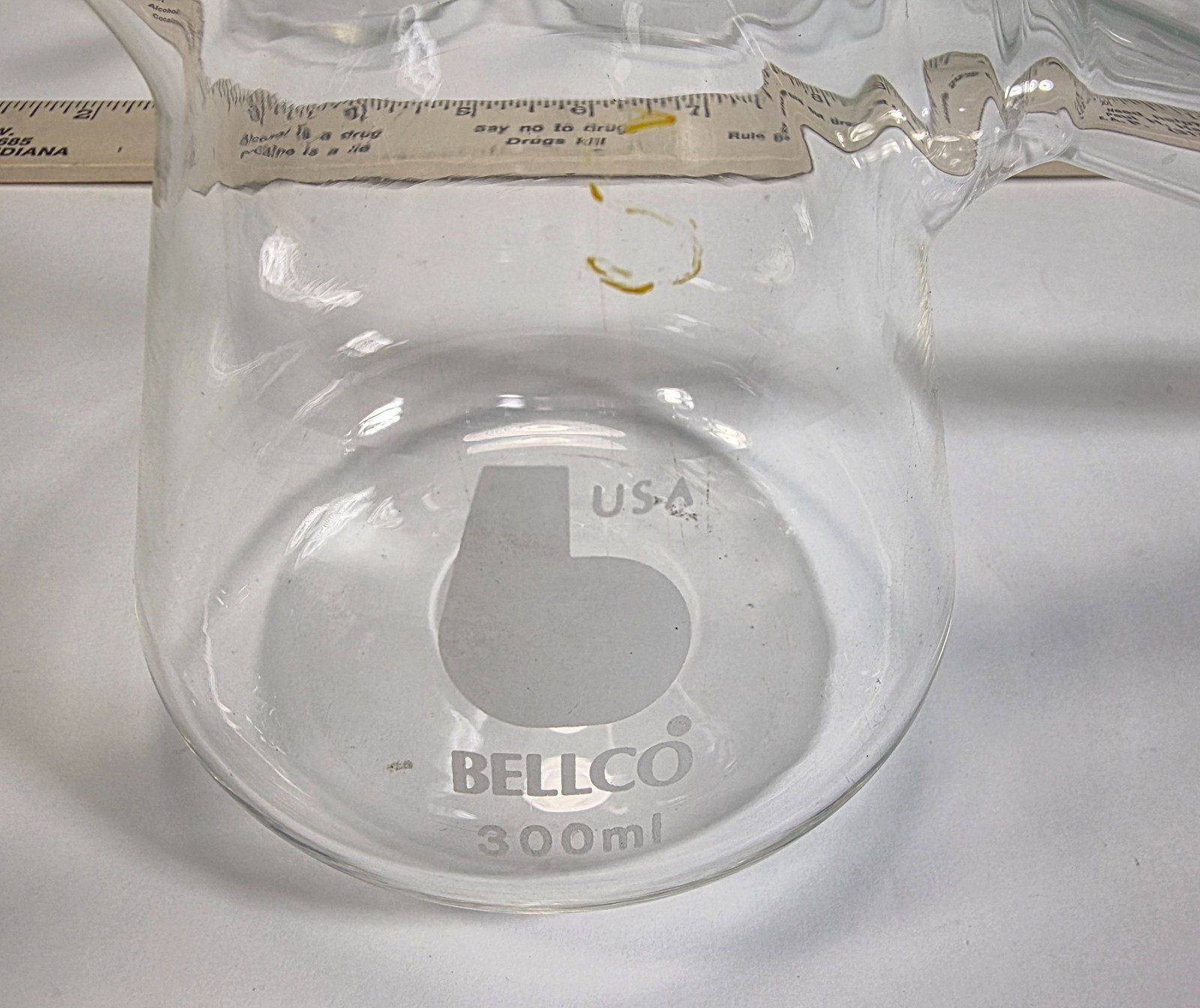 Lot of 4 Bellco 2574-14133 300mL Nephelo Culture Flasks Threaded Sidearm