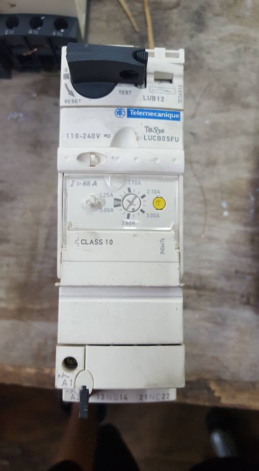 SCHNEIDER LUB12 & LUCB05FU CLASS 10 ADVANCED CONTROL UNIT W219