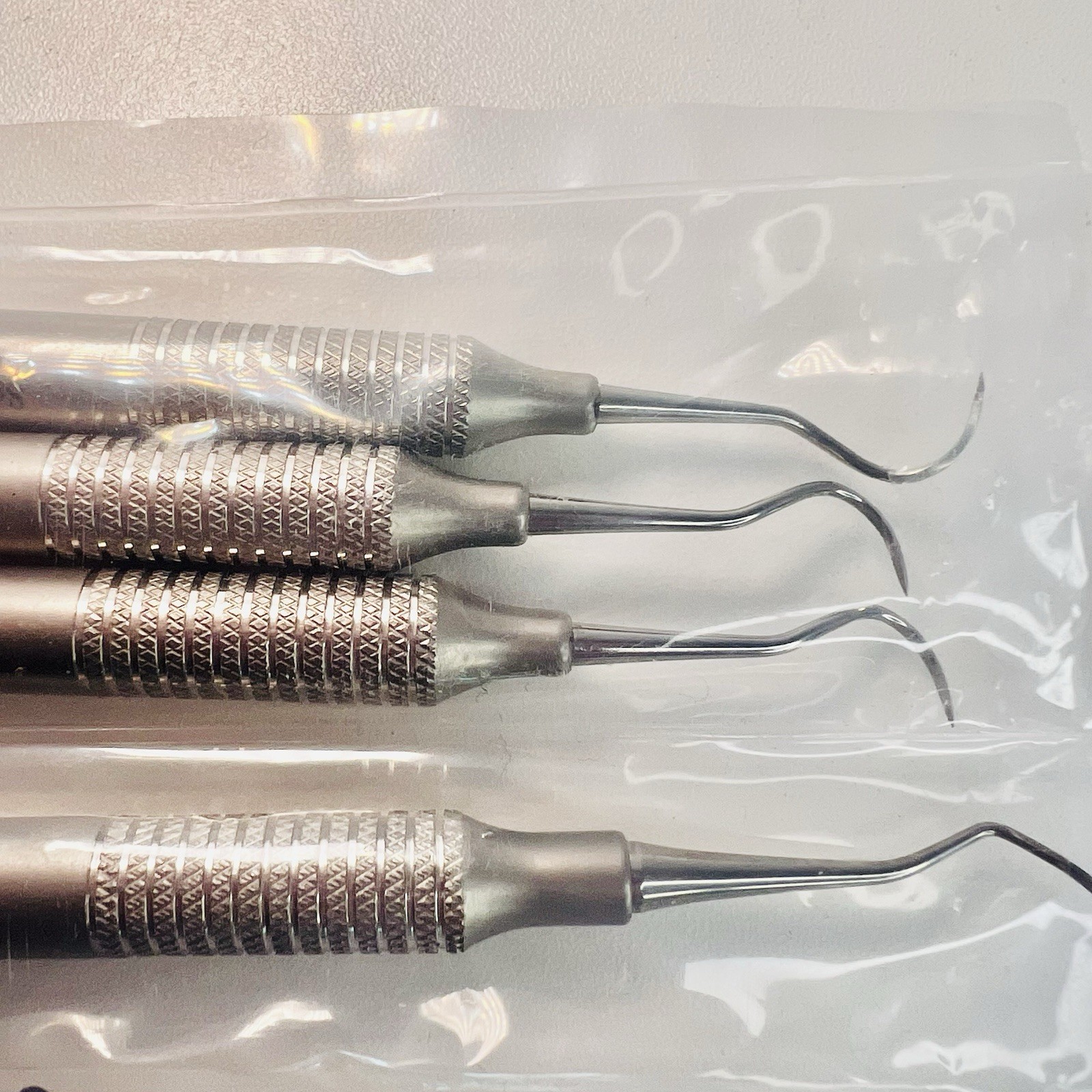 Sandstone Finishing – Dental Scaler 4 Pc Set Sickle Scalers + Gracey Curette 5/6