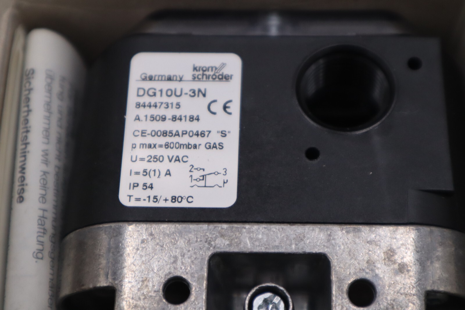 NEW KROM SCHRODER DG10U-3N 84447315 GAS PRESSURE SWITCH STOCK H845