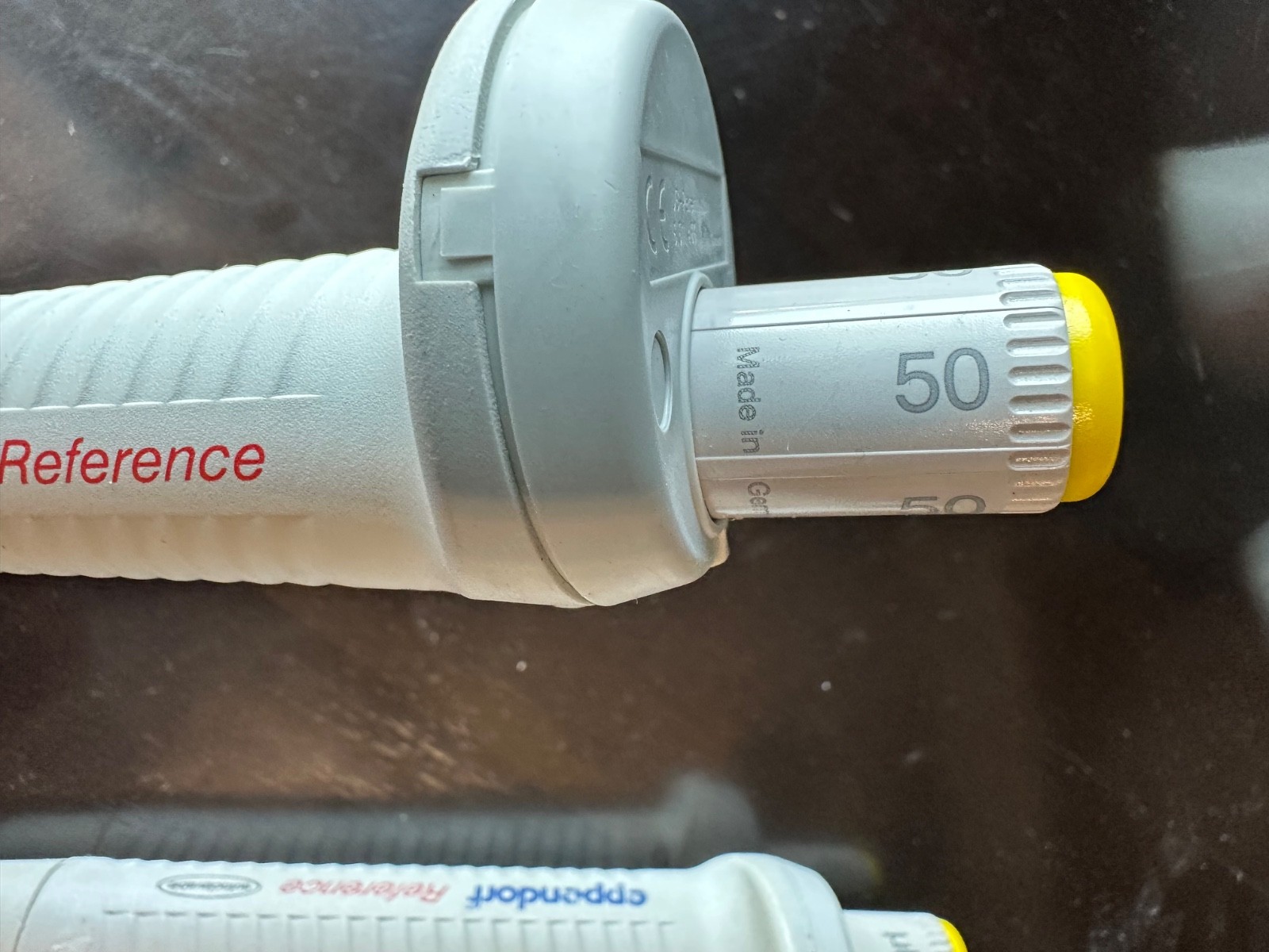 eppendorf pipettes: Fixed volume; 25,50,100,500uL (7total pipettes)