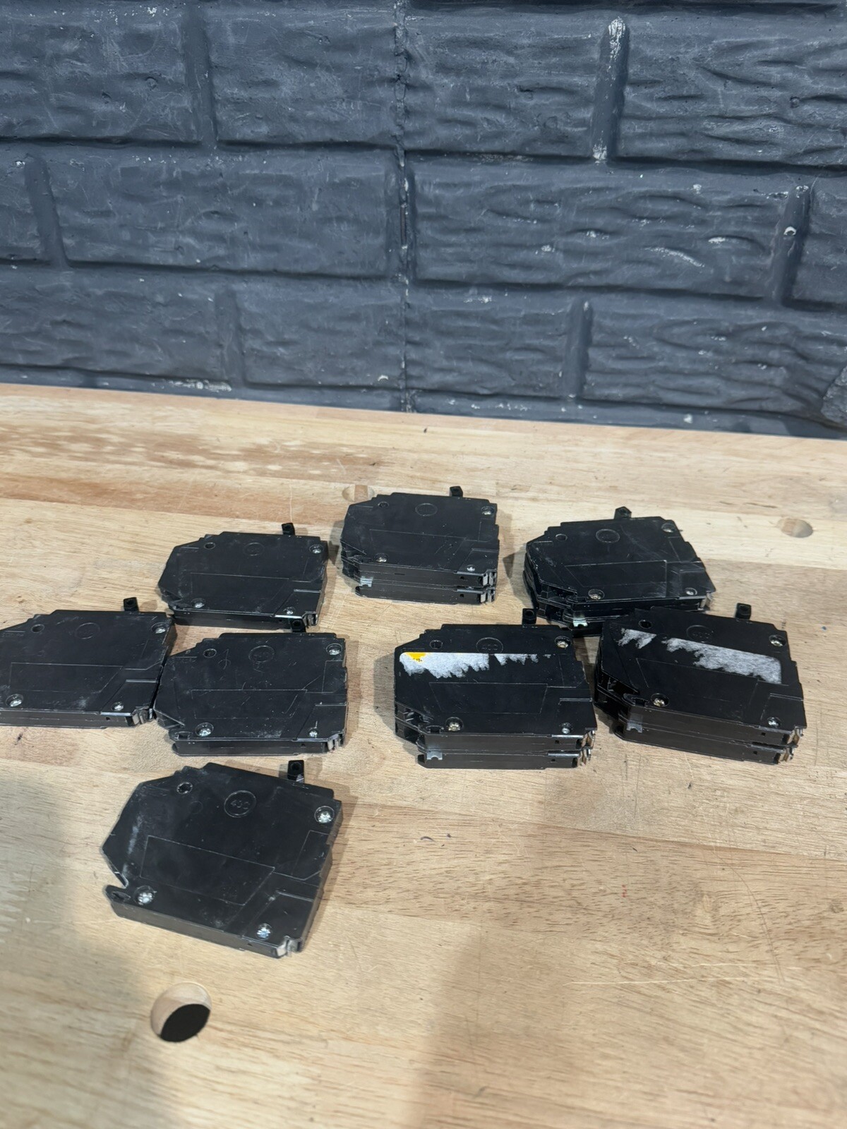 General Electric GE Breaker Lot Of 8 15 20 30 40 50 Amp Assortment