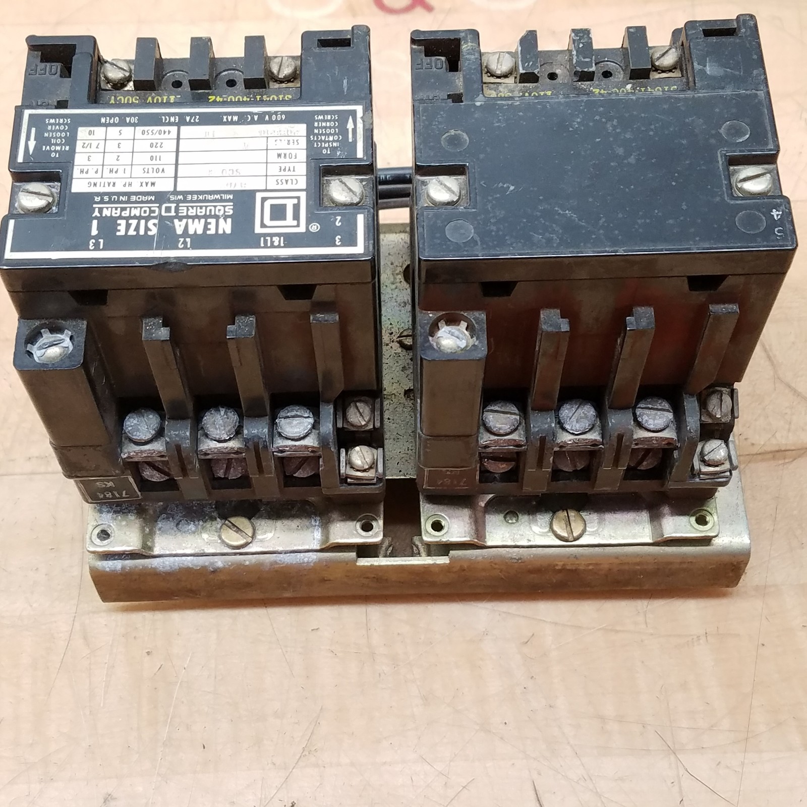Square D 8702-SCO8 Contactor, Series A, Nema Size 1, 31041-400-42 Coil Number