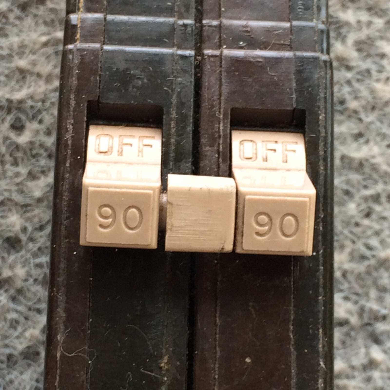 Cutler Hammer CH290L 2 Pole 90 Amp 120/240v Plug in Long Circuit Breaker