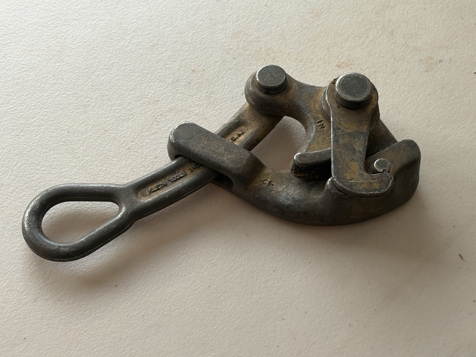 KLEIN TOOLS 1625-20 Cable Wire Puller 8000 Lb Max Load .75-.28