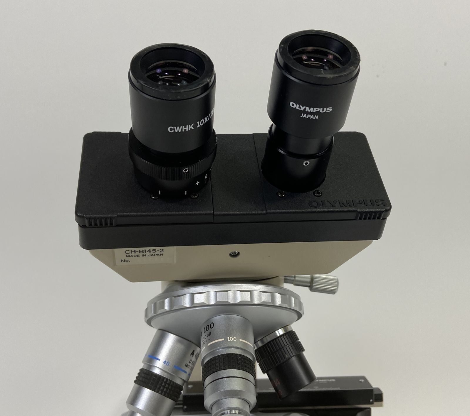 Olympus CHT CH-2 Binocular Laboratory Microscope 4X 10X 40X 100X 9