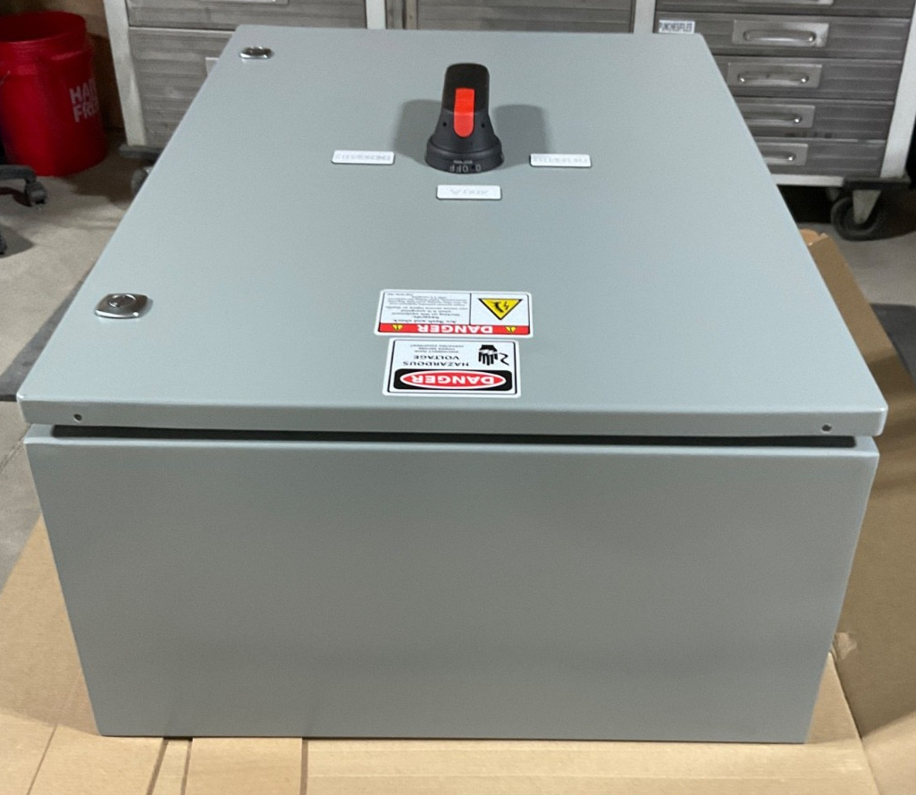 NEW EXCO MTS-400A-OT-N3R MANUAL TRANSFER SWITCH 400A 3P4W 600V 2x SOURCE 1x LOAD