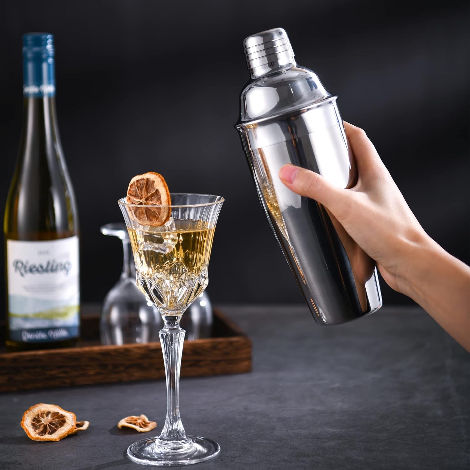 LUCKYGOOBO Cocktail Shaker 24 oz Martini Shaker Built-in Strainer