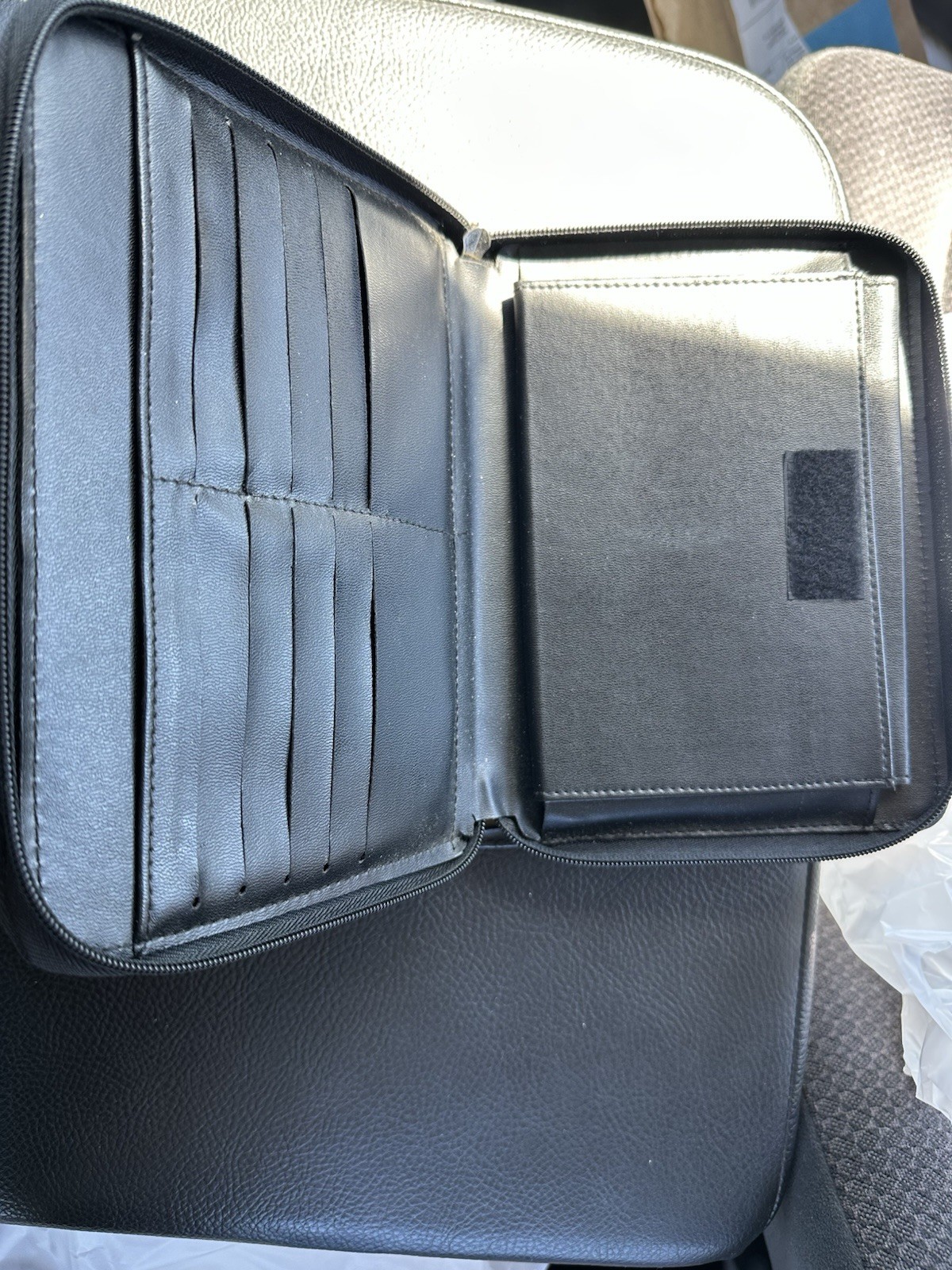 3-Ring Daily Use Black Portable Binder Organizer 8’L 7’W 1.5’H