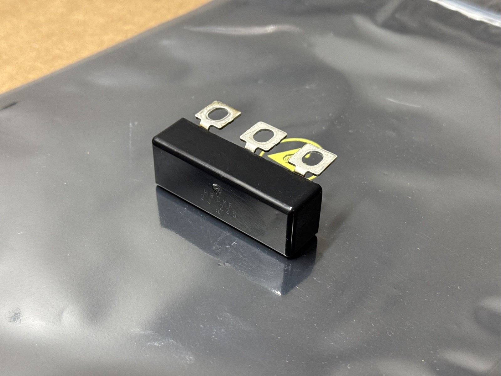 Okaya HRCMF 2J 225 Snubber HRCMF2J225 WARRANTY FAST SAME DAY SHIPPING