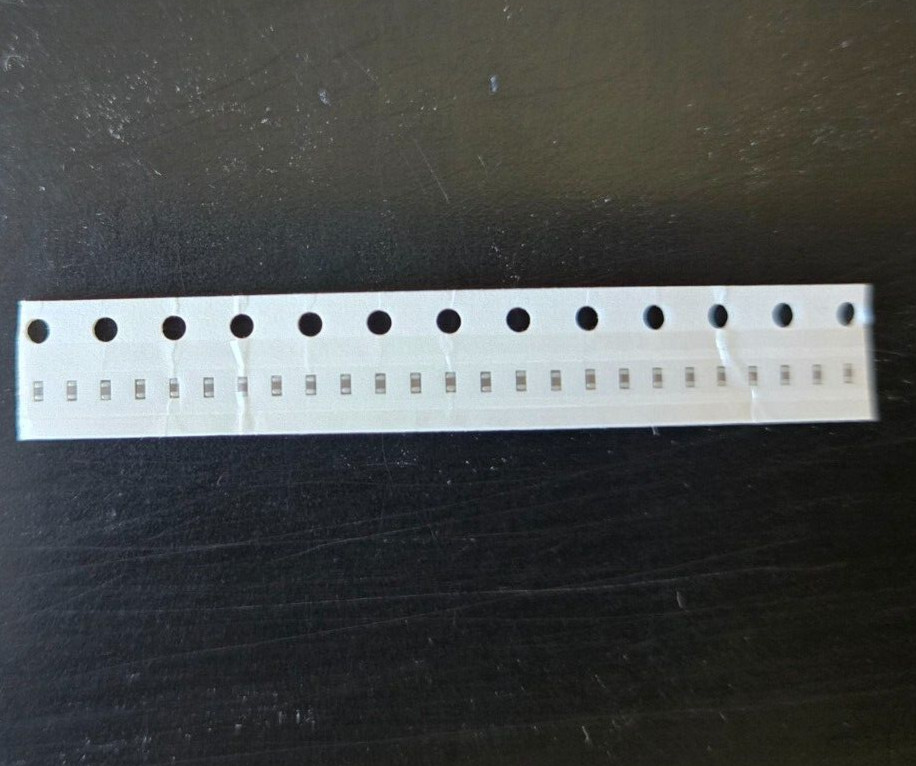 25pcs 100 pF ±5% 50V Ceramic Capacitor C0G, NP0 0402 (1005) GRM1555C1H101JA01D
