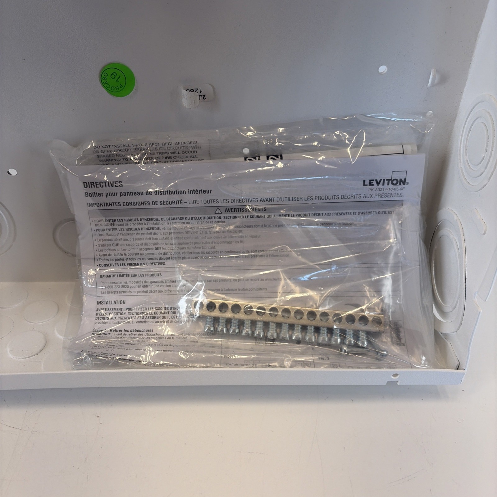 Leviton 225 Amp 42/42 Main Breaker Indoor Load Center LP422-BPD White