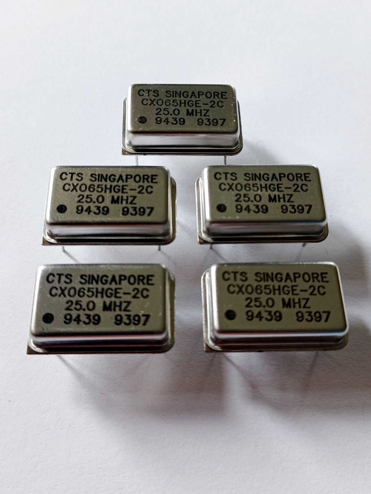 Lot of 5* CTS CX065HGE-2C 25.0MHz Crystal Oscillators 25.000 MHz, 4-Pin New!