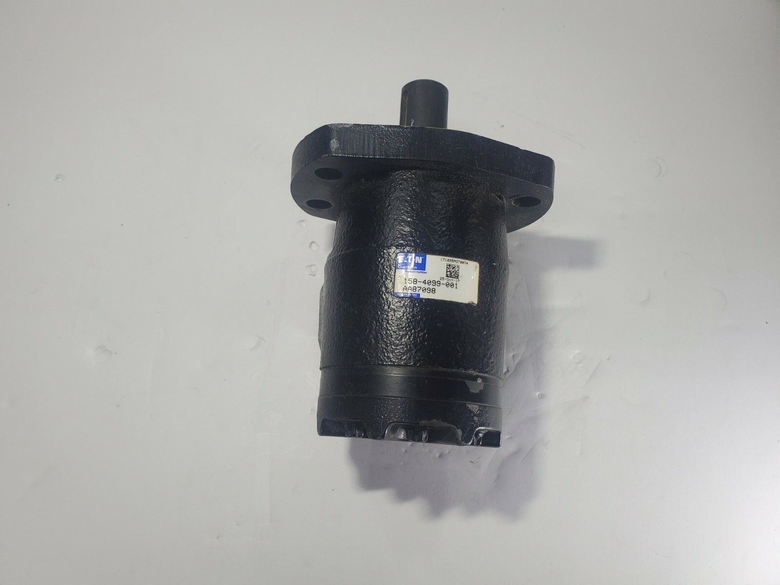 AA87098 John Deere 158-4099-001 eaton * New no box*