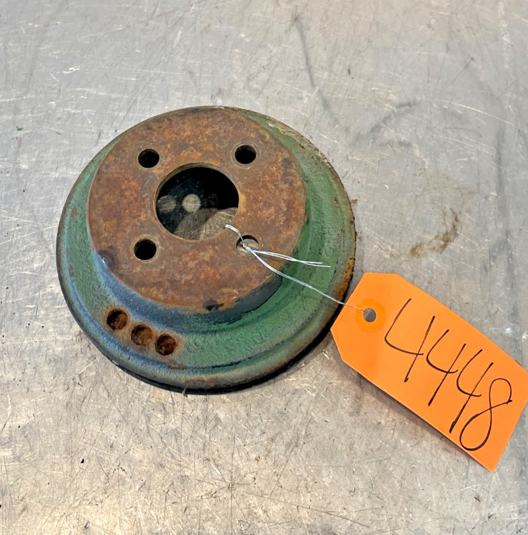 1962 John Deere 4010 Tractor Water Pump Pulley R26334