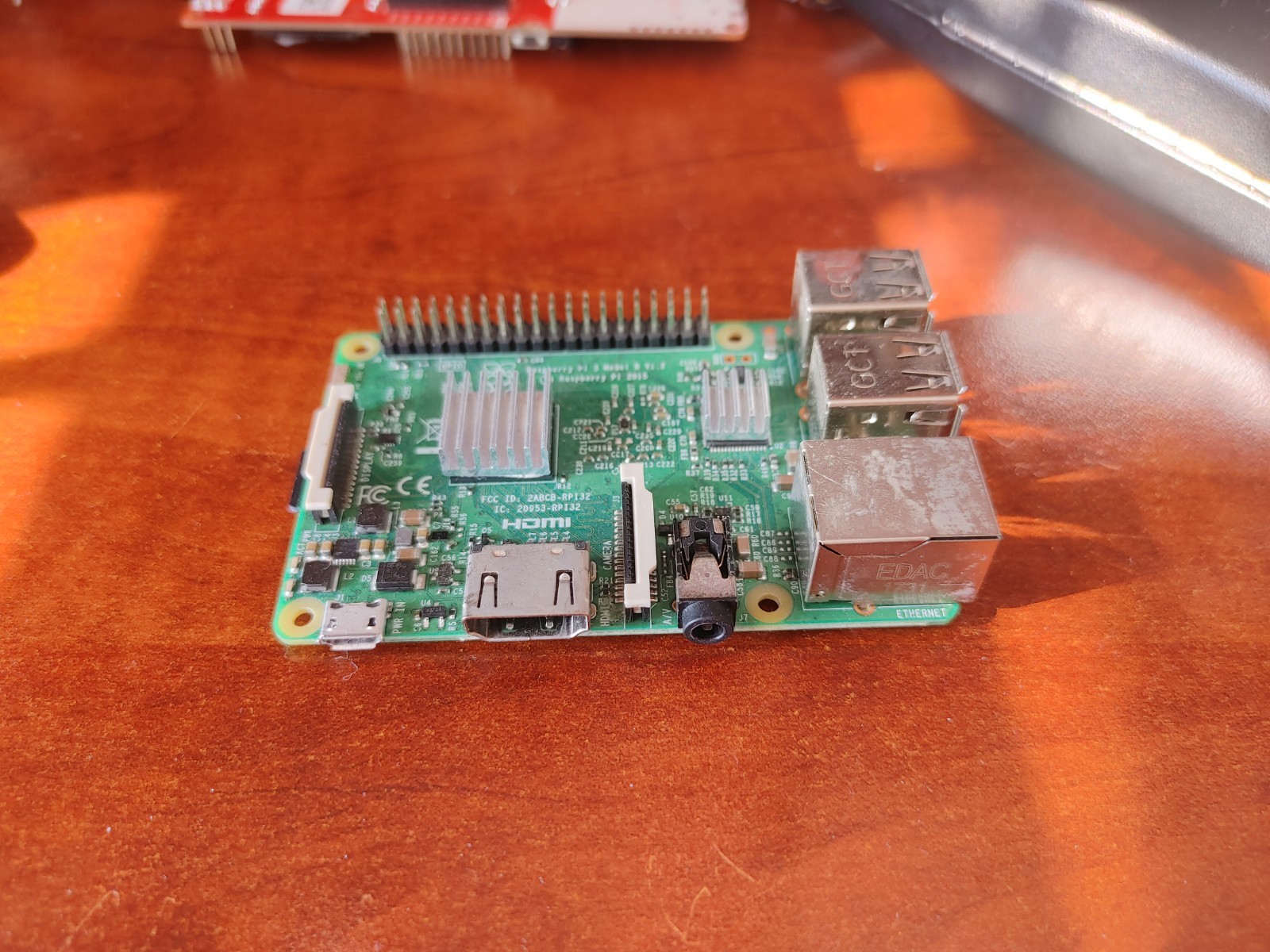 Raspberry Pi 3 Model B V1.2 ARM 1GB RAM Single Board Computer USB Ethernet HDMI