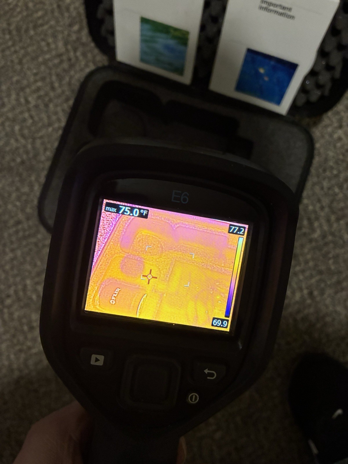 FLIR E6 Handheld Thermal Imaging Infrared Camera Kit w/ Case, Manuals, Charger
