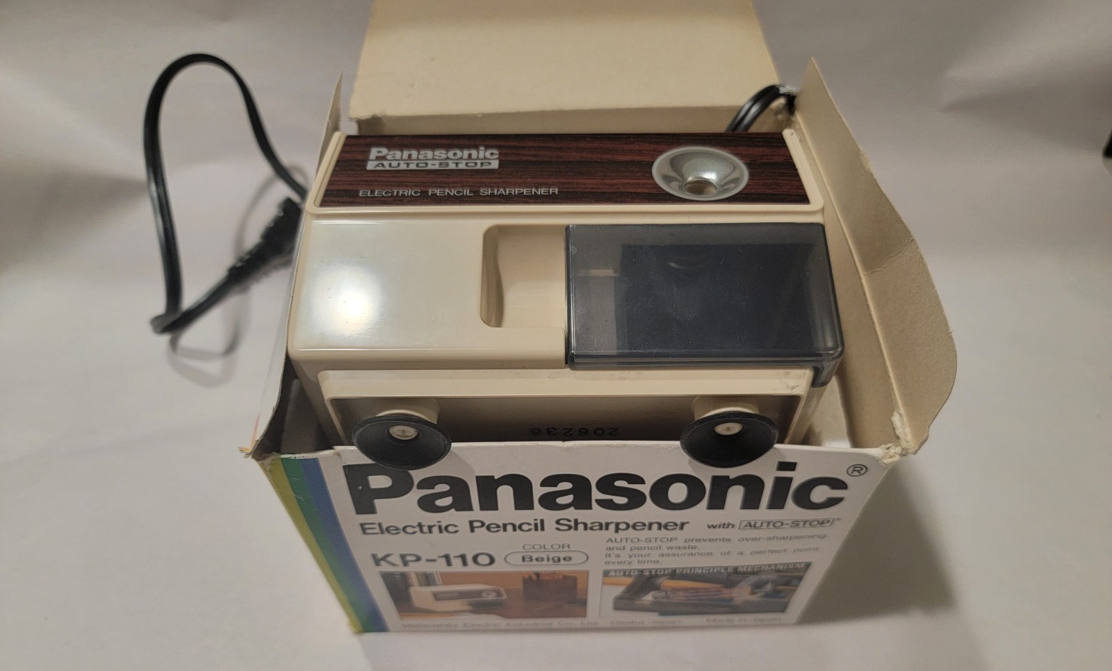Vintage Panasonic KP-110 Auto Stop Electric Pencil Sharpener Beige With Orig Box