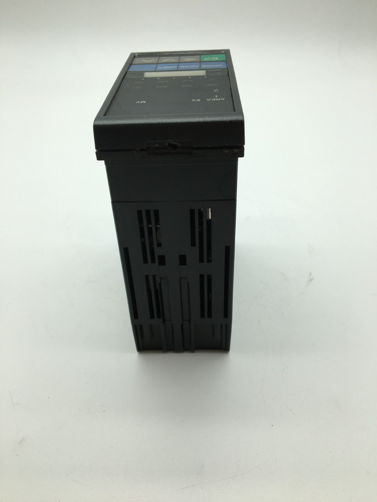 RKC REX-F400 F400FJ08-M*NP-NNN-NN Temperature Controller 100-240VAC 8VA/11VA