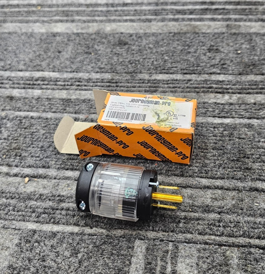 (QTY 5) Journeyman-Pro HJP-515PV-LIT 3-Wire 15A 125V Grounding Lighted Plug