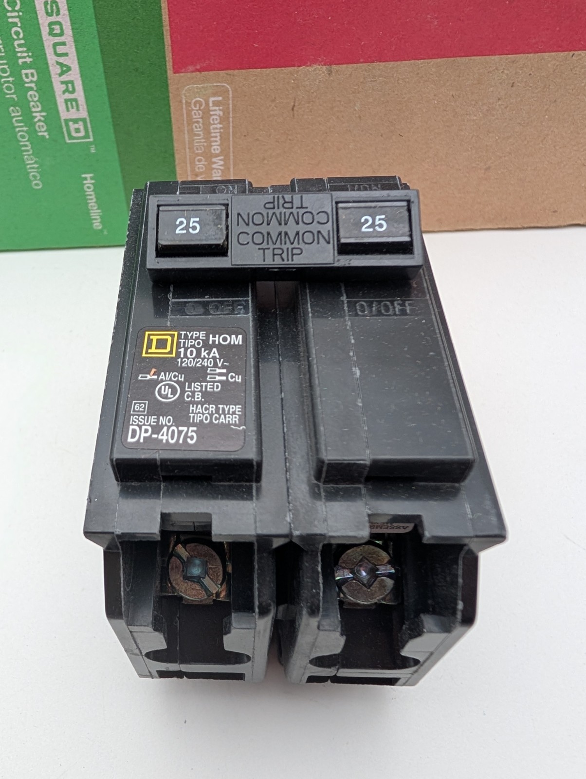 (Box of 5) Square D HOM225CP 25 A 2-Pole Circuit Breaker