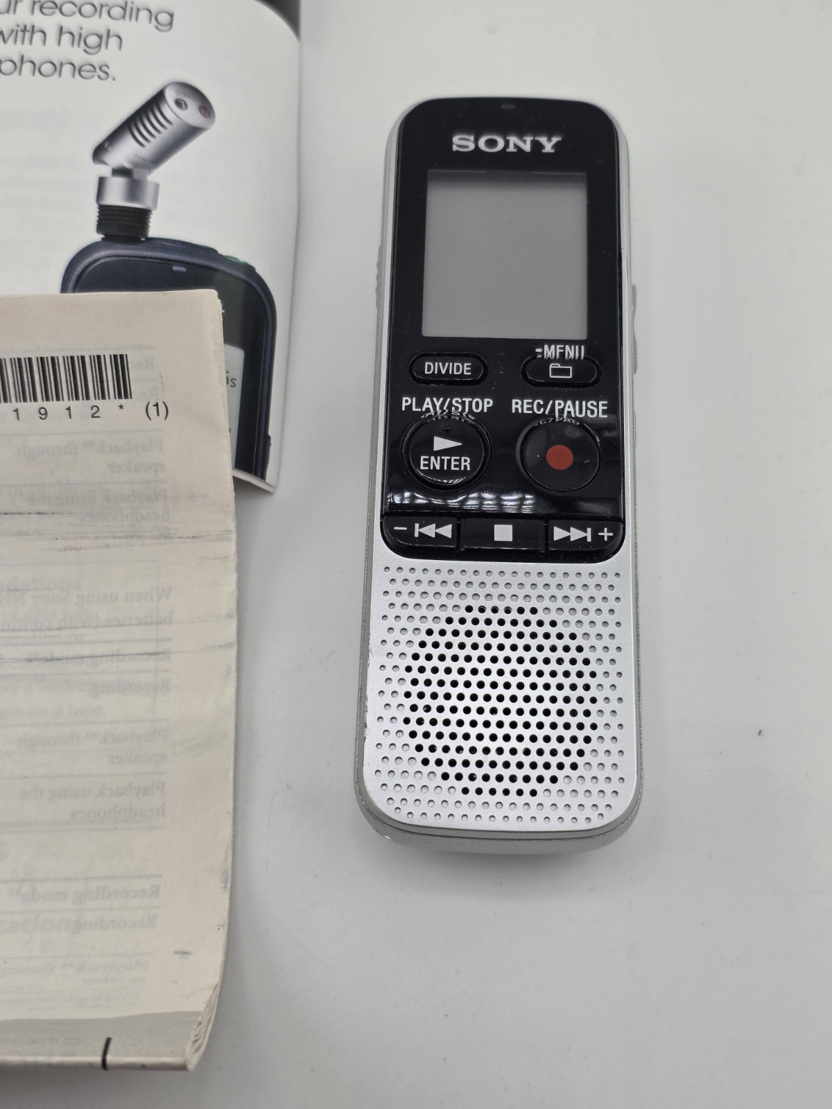 Sony ICD-BX112 Digital Voice Recorder 2GB 500HR Handheld • Tested Working